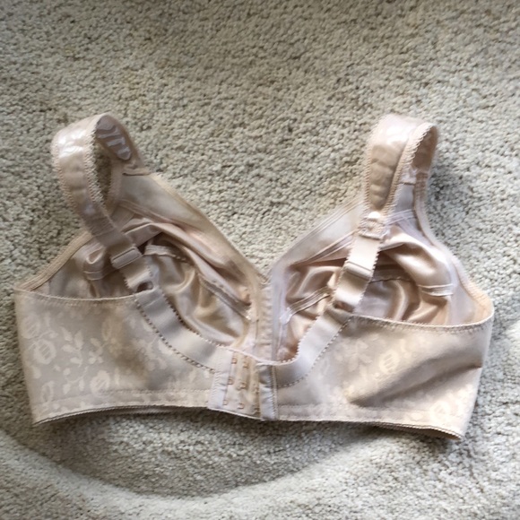 NWOT Playtex 18 Hour Ultimate Comfort Strap support plus bra - Picture 9 of 14